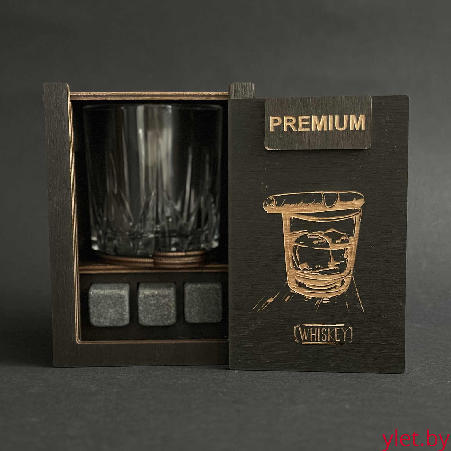 Набор для виски Premium «Whiskey стакан и сигара» (cтакан + 3 камня) Набор для виски Premium «Whiskey стакан и сигара» (cтакан + 3 камня)