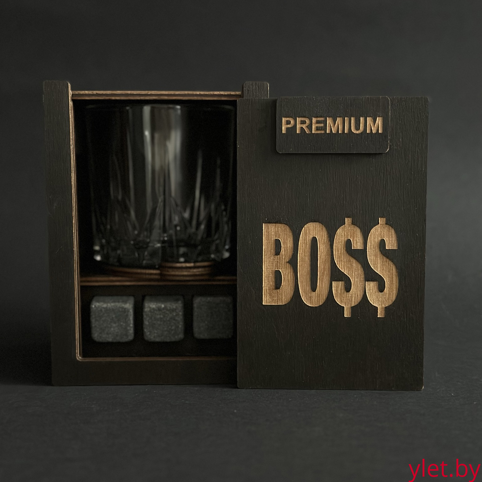 Набор для виски Premium «BO$$» (cтакан + 3 камня) Набор для виски Premium «BO$$» (cтакан + 3 камня)