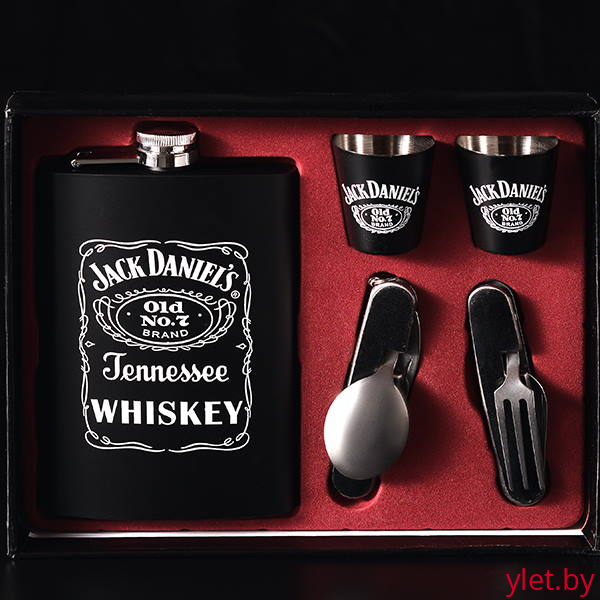 Набор с фляжкой, стопками и мультитулами Jack Daniels Набор с фляжкой, стопками и мультитулами Jack Daniels