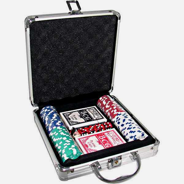 Набор для покера в кейсе 100 фишек с номиналом