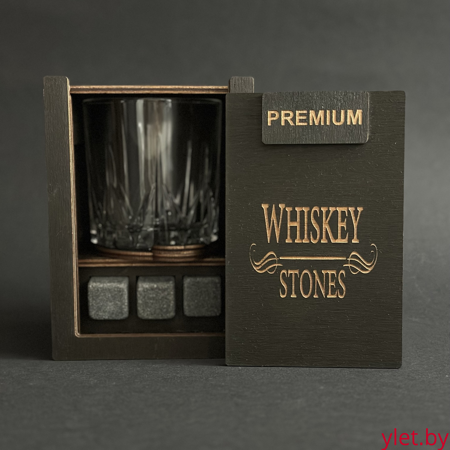 Набор для виски Premium «Whiskey Stones» (cтакан + 3 камня) Набор для виски Premium «Whiskey Stones» (cтакан + 3 камня)