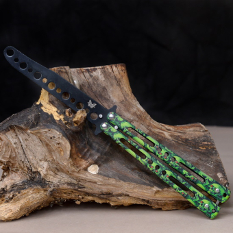 Нож бабочка тренировочный Зеленые черепа