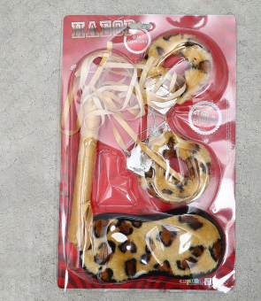 Набор наручники + плетка + маска леопард