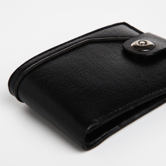 Портмоне мужское "Шик" на магните, отдел для купюр, для карт, для монет, цвет чёрный