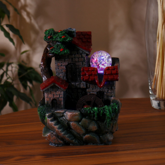 Фонтан настольный «Дом на пригорке», 10×14×19 см, с подсветкой