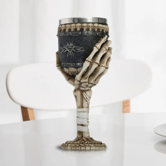 Бокал на ножке "Рука" (металл внутри)