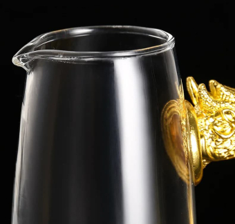 Набор стопок-перевертышей с кувшином, в коробке (красный)