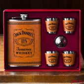 Набор с фляжкой и стопками Jack Daniels коричневый Набор с фляжкой и стопками Jack Daniels коричневый