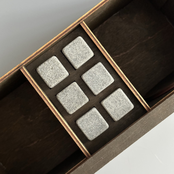 Набор для виски Premium “  keep calm drink whiskey ” (2 стакана + 6 камней + 2 подставки )