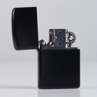 Зажигалка бензиновая Классика черная