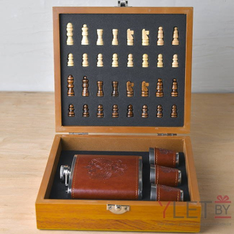 Набор фляжка, стопки и шахматы