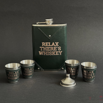 Набор фляжка 4 стопки и дозатор "Relax" зеленый