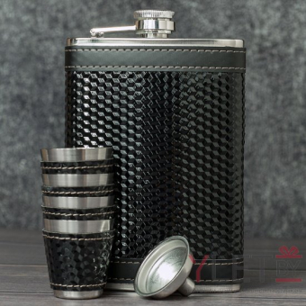 Набор фляжка, стопки и лейка под кожу Черный