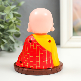 Маятник от солнечной батареи «Маленький будда с чётками», пластик, 11×8.5×8.5 см