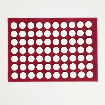 Аппликатор "Кузнецова", 70 колючек, 23 х 32 см, красный