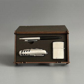 Подарочный набор " Больших побед" (Ручка, бензиновая зажигалка, мультитул)