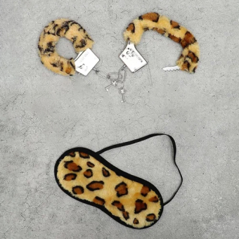 Набор наручники + плетка + маска леопард