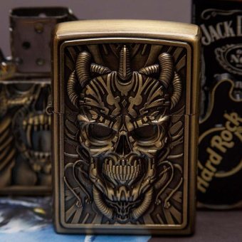 Зажигалка бензиновая Череп