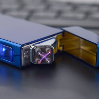 Импульсная зажигалка с кнопкой и индикацией Синяя