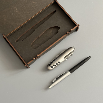 Подарочный набор " BO$$"  (Ручка, мультитул)