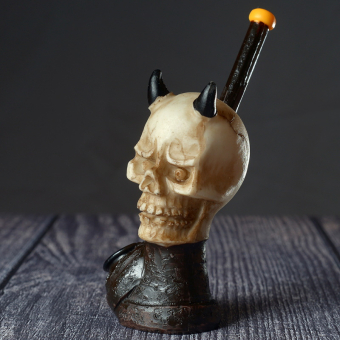 Курительный девайс Череп с рогами 14 см