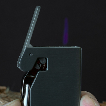 Зажигалка турбо газовая кнопка рычаг