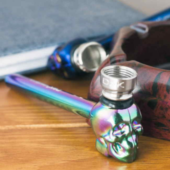 Курительный девайс стеклянный Череп