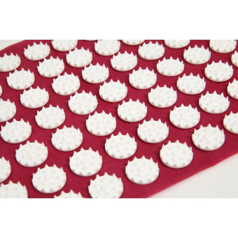 Аппликатор "Кузнецова", 70 колючек, 23 х 32 см, красный