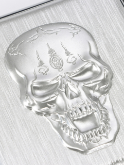 Портсигар на 20 сигарет «Череп», 8.8×10 см