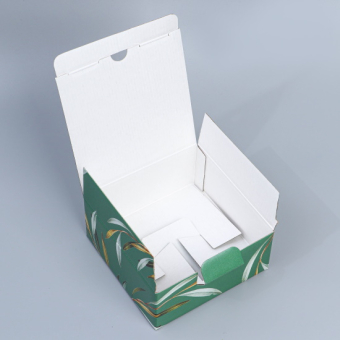 Коробка сборная Present 15 х 15 х 7 см