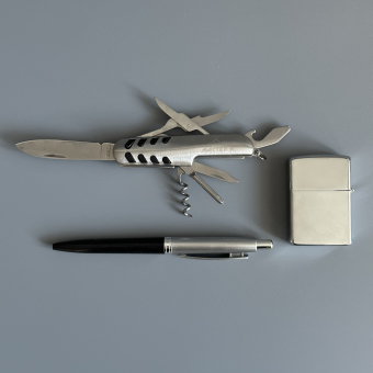 Подарочный набор " BO$$ " (Ручка, бензиновая зажигалка, мультитул)