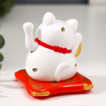 Маятник настольный "Кот баюн на коврике", пластик, 7.5×6.5×6.8 см