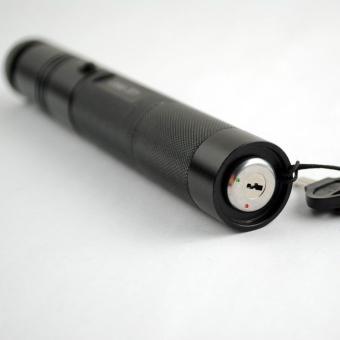 Лазер мощный на аккумуляторе в коробке